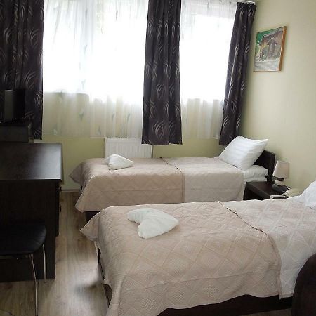 Hotel Szlovak Panzio à Bekescsaba Extérieur photo
