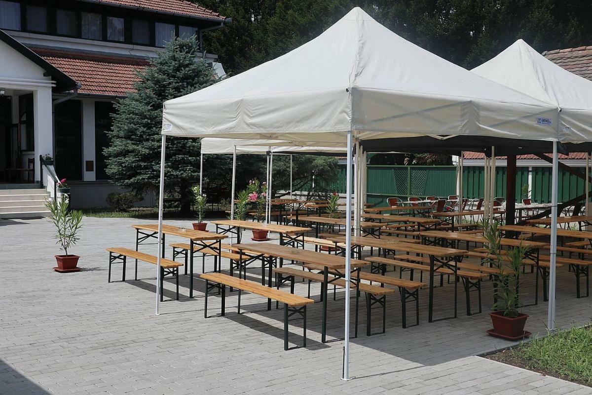 Hotel Szlovak Panzio à Bekescsaba Extérieur photo