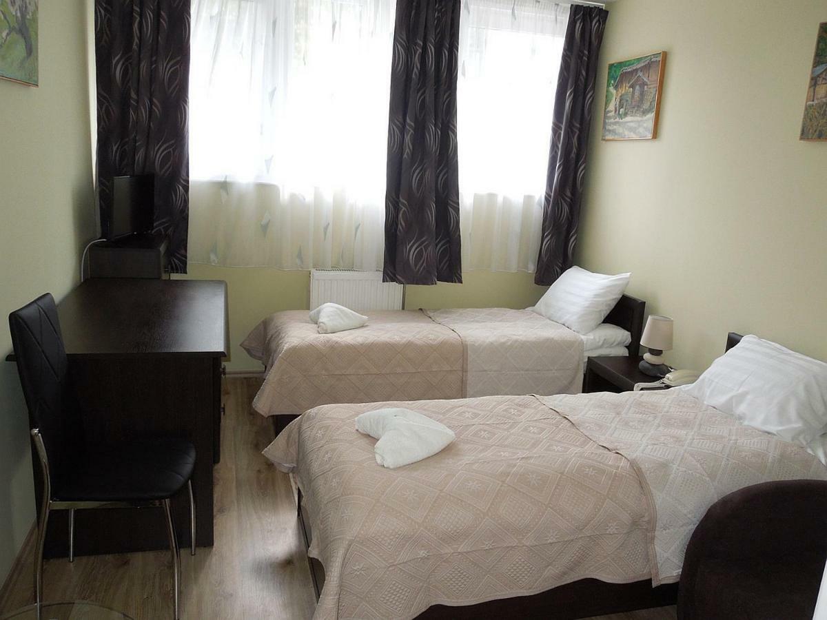 Hotel Szlovak Panzio à Bekescsaba Extérieur photo