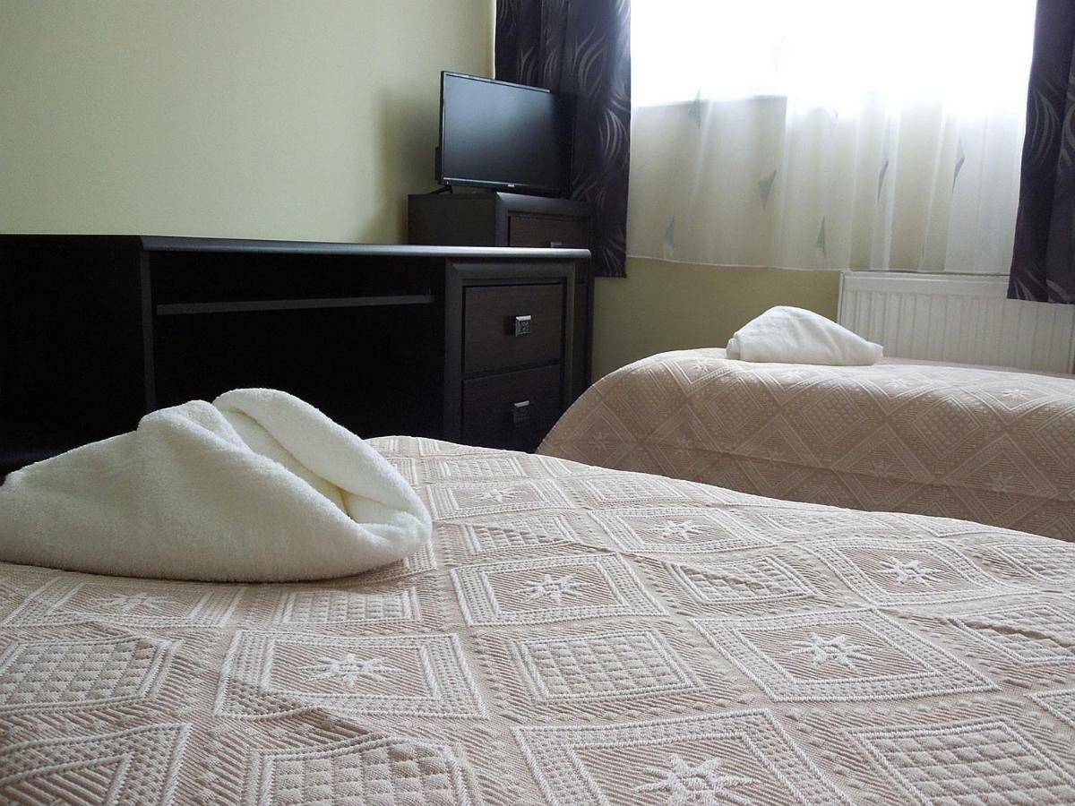 Hotel Szlovak Panzio à Bekescsaba Extérieur photo